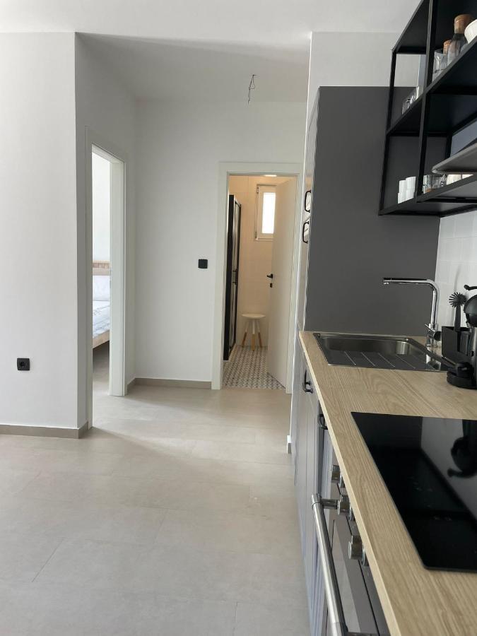 Apartment Sur la plage Podstrana Extérieur photo