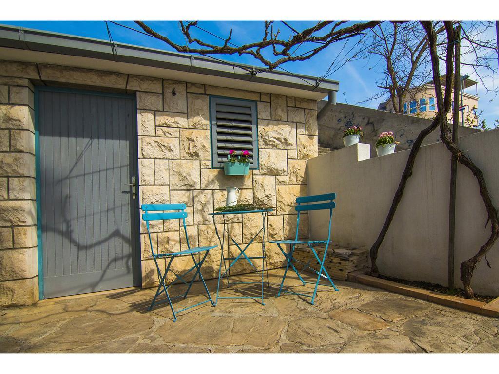 Apartment Sur la plage Podstrana Extérieur photo
